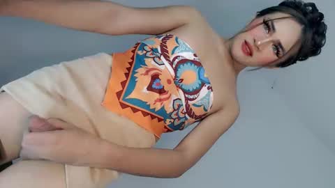 Nathalie smith online show from 05-24-26, 05:56
