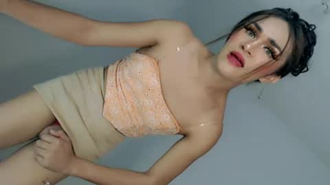 Snapshot of nattayah chatting on 06-19-26, 01:54 Nathalie smith online show from 06-19-26, 01:54