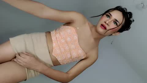 Snapshot of nattayah chatting on 06-22-26, 03:19 Nathalie smith online show from 06-22-26, 03:19