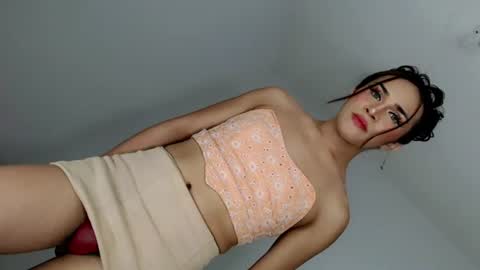 Snapshot of nattayah chatting on 06-22-26, 03:25 Nathalie smith online show from 06-22-26, 03:25