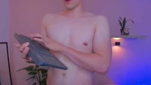 Snapshot of natte__ chatting on 03-26-26, 08:36 Nathaniel online show from 03-26-26, 08:36