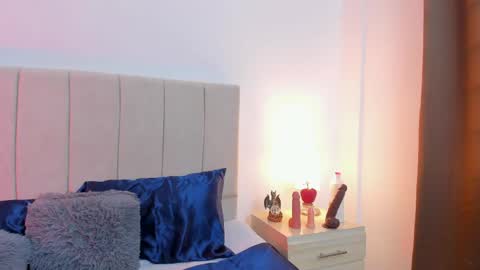 Snapshot of natty_bush chatting on 04-13-26, 07:08 Nathalie online show from 04-13-26, 07:08