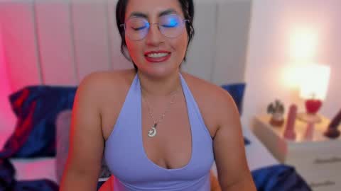 Snapshot of natty_bush chatting on 04-15-26, 08:31 Nathalie online show from 04-15-26, 08:31