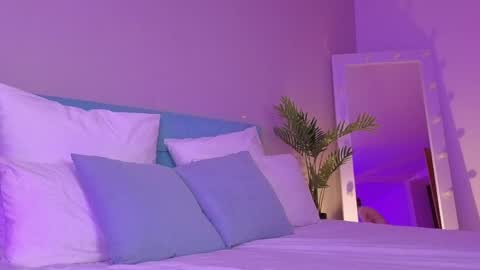 Meri online show from 03-15-26, 06:52