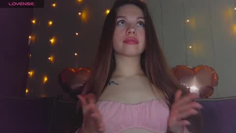 Snapshot of nature_starlight chatting on 04-04-26, 05:49 Eva online show from 04-04-26, 05:49