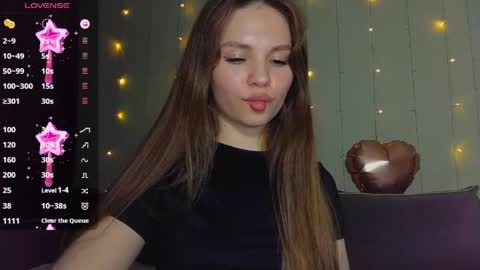 Snapshot of nature_starlight chatting on 04-27-26, 03:21 Eva online show from 04-27-26, 03:21