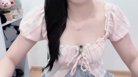 Snapshot of natycutiegirl chatting on 03-31-26, 02:13 Kiki online show from 03-31-26, 02:13