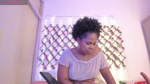 Snapshot of naughty_ebonyy chatting on 06-11-26, 05:22 SASHA online show from 06-11-26, 05:22