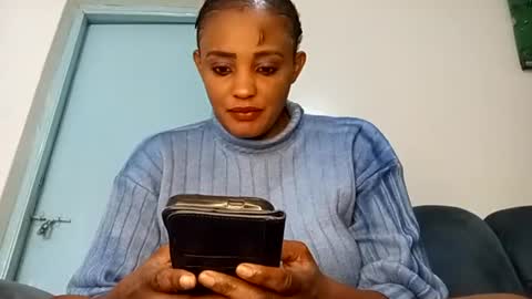 Snapshot of naughty_girl24722293 chatting on 06-19-26, 09:35 ask online show from 06-19-26, 09:35