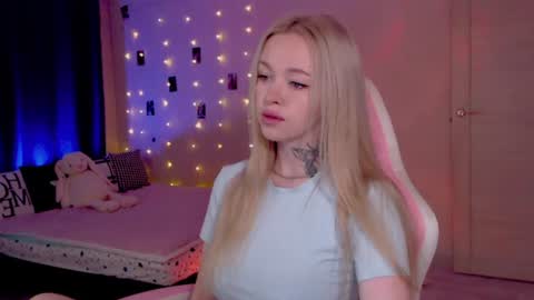 Snapshot of naughty_mablee chatting on 07-08-26, 01:10 Mable online show from 07-08-26, 01:10