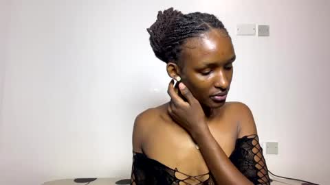 Snapshot of naughty_rue chatting on 06-30-26, 12:44 Naughty rueindependent model online show from 06-30-26, 12:44