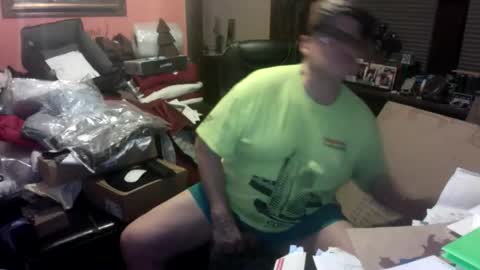 Snapshot of naughtybone chatting on 06-08-26, 04:24 naughtybone online show from 06-08-26, 04:24