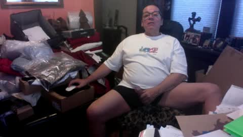 Snapshot of naughtybone chatting on 06-13-26, 09:46 naughtybone online show from 06-13-26, 09:46