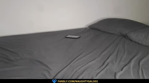 Snapshot of naughtyboo01 chatting on 02-05-25, 06:46 NaughtyBoo online show from 02-05-25, 06:46