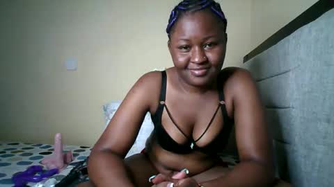 MUMU online show from 06-10-26, 09:46