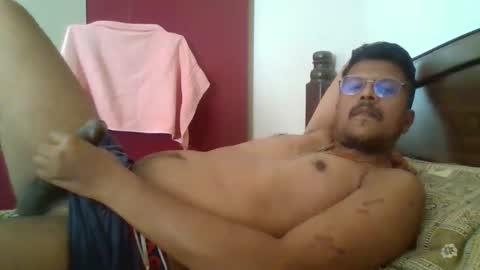 NaughtyHarry007 online show from 04-25-26, 10:51