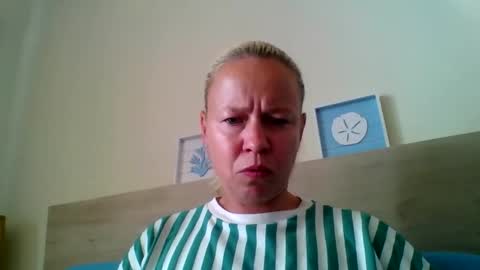 naughtyjennyblondeuk online show from 05-10-26, 01:49