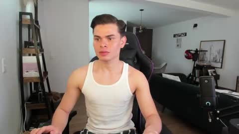 Alejoo twink online show from 03-12-26, 05:52