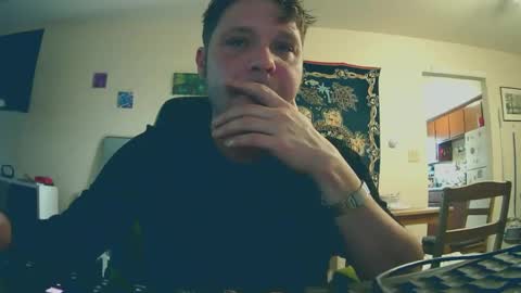 Ladysmoke online show from 11-19-25, 01:33