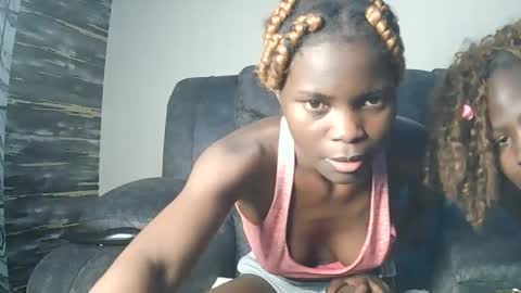 nayela_ online show from 03-06-26, 11:01