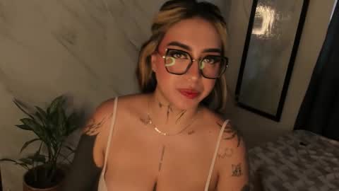 nazzz10 online show from 03-26-26, 02:44