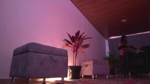 Nefertari online show from 03-14-26, 05:29