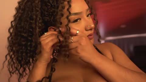 Nefertari online show from 05-24-26, 02:11
