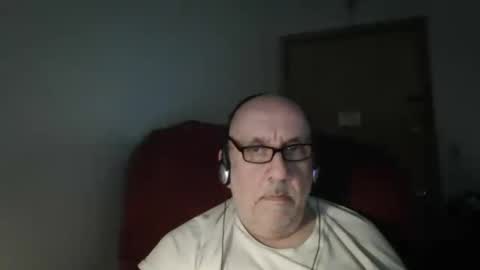 Tom online show from 06-11-26, 11:58