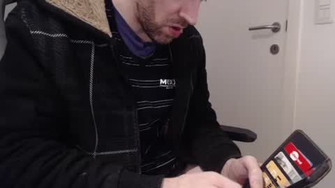 Snapshot of needyoujust chatting on 01-15-25, 01:45 needyoujust online show from 01-15-25, 01:45