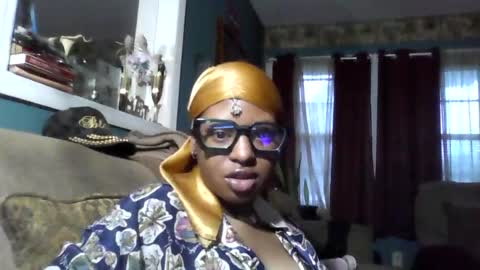 nefertitibank online show from 07-14-26, 10:32