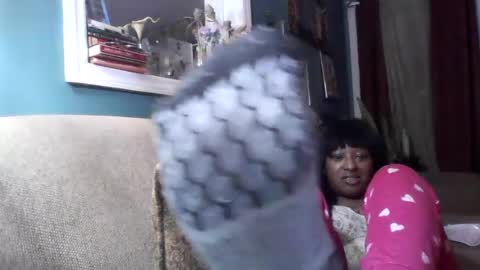 nefertitibank online show from 07-15-26, 02:06
