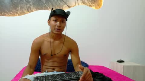   online show from 05-15-26, 07:32