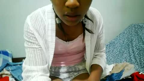 nelia_84 online show from 07-06-26, 03:47