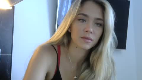 nelly_fortu online show from 07-12-26, 11:01