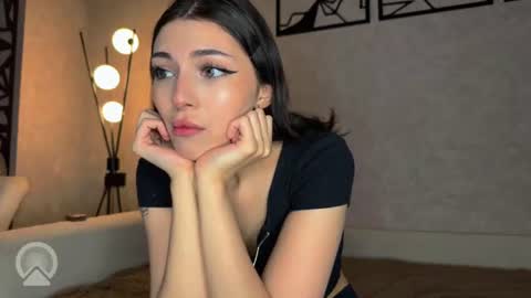 neo_moon1 online show from 07-13-26, 05:38