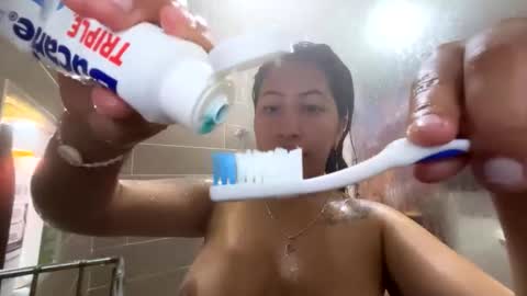 Snapshot of nerak_a chatting on 12-20-25, 05:53 Helena Every Friday new video for my fan club loves online show from 12-20-25, 05:53