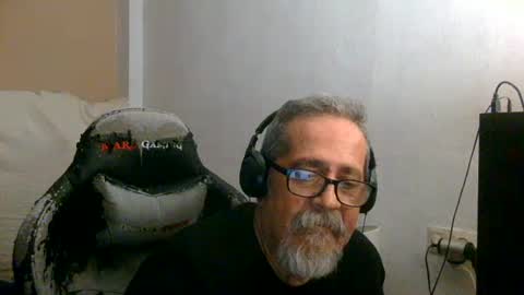 Snapshot of neron401 chatting on 07-19-26, 12:47 neron401 online show from 07-19-26, 12:47