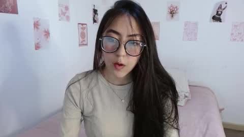 Snapshot of nessaa_ chatting on 03-17-26, 11:30 Nessa online show from 03-17-26, 11:30