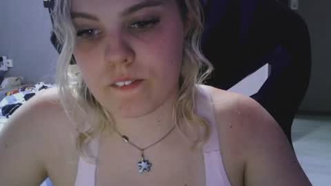 Snapshot of never_enoughh chatting on 07-28-26, 04:39 never_enoughh online show from 07-28-26, 04:39