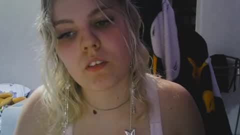 Snapshot of never_enoughh chatting on 07-28-26, 06:20 never_enoughh online show from 07-28-26, 06:20