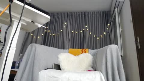Snapshot of newamore chatting on 07-14-26, 08:03 Im Ana ntmu...Please dontt forget to give thump up and follow me kiss online show from 07-14-26, 08:03