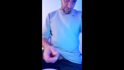 newboytoy38 online show from 03-05-26, 12:56