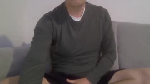 newduser06 online show from 02-17-26, 02:19