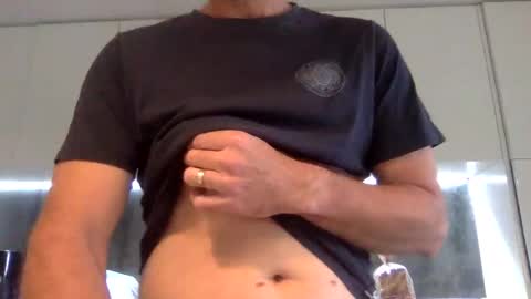 newysub75 online show from 10-29-25, 04:15