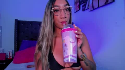 Nia online show from 04-08-26, 09:59