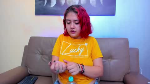 Estefani  online show from 02-01-25, 11:43