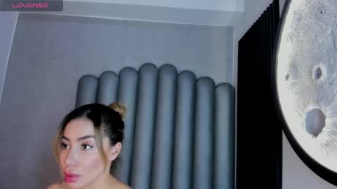 niacrawfordd online show from 05-14-26, 11:33