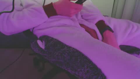 nicci_junior online show from 12-19-24, 03:29