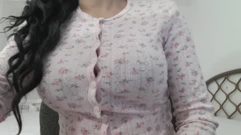 Sfora online show from 05-15-26, 06:37