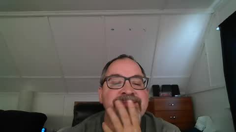 niceguy7208 online show from 07-12-26, 04:31